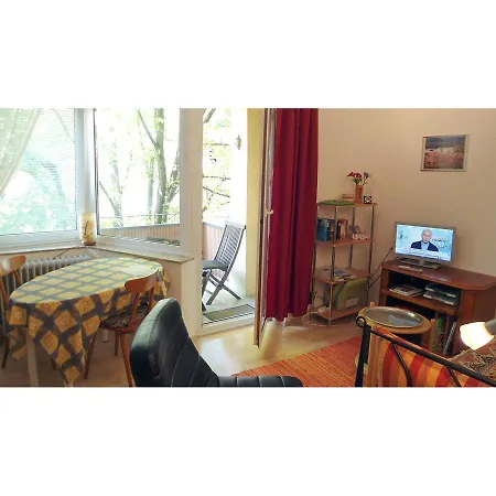 Ferienwohnung Baumkrone Apartman